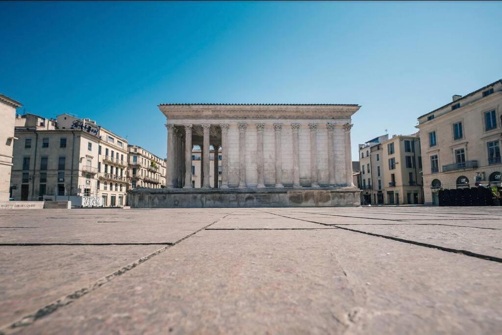L'Historien - Avec Balcon Coeur De Nimes Apartment Bagian luar foto
